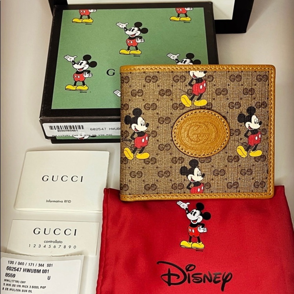 Authentic Brand NEW in original Gucci x Disney Box dust bag and Tags - Picture 2 of 11